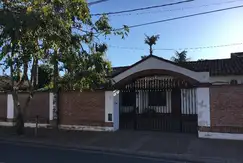 VENDE CASA B° BERON DE ASTRADA 