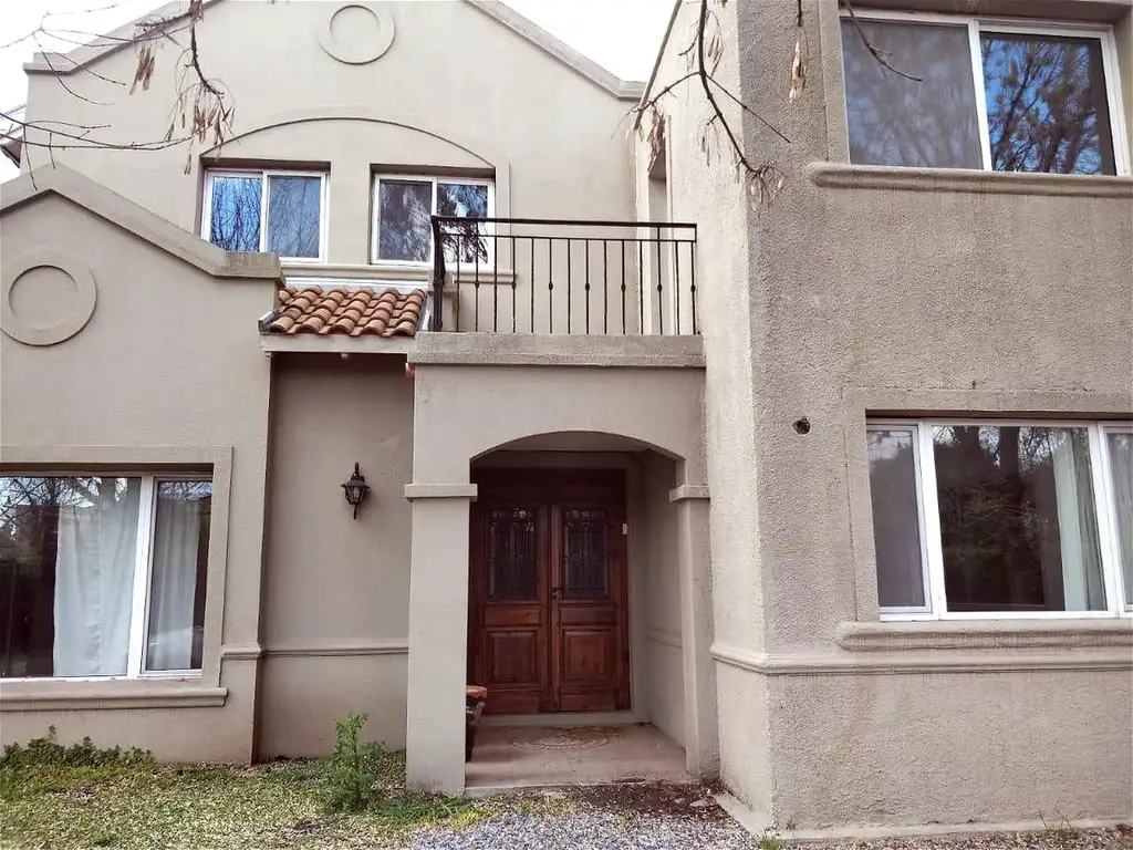 Hermosa casa en Buen Retiro