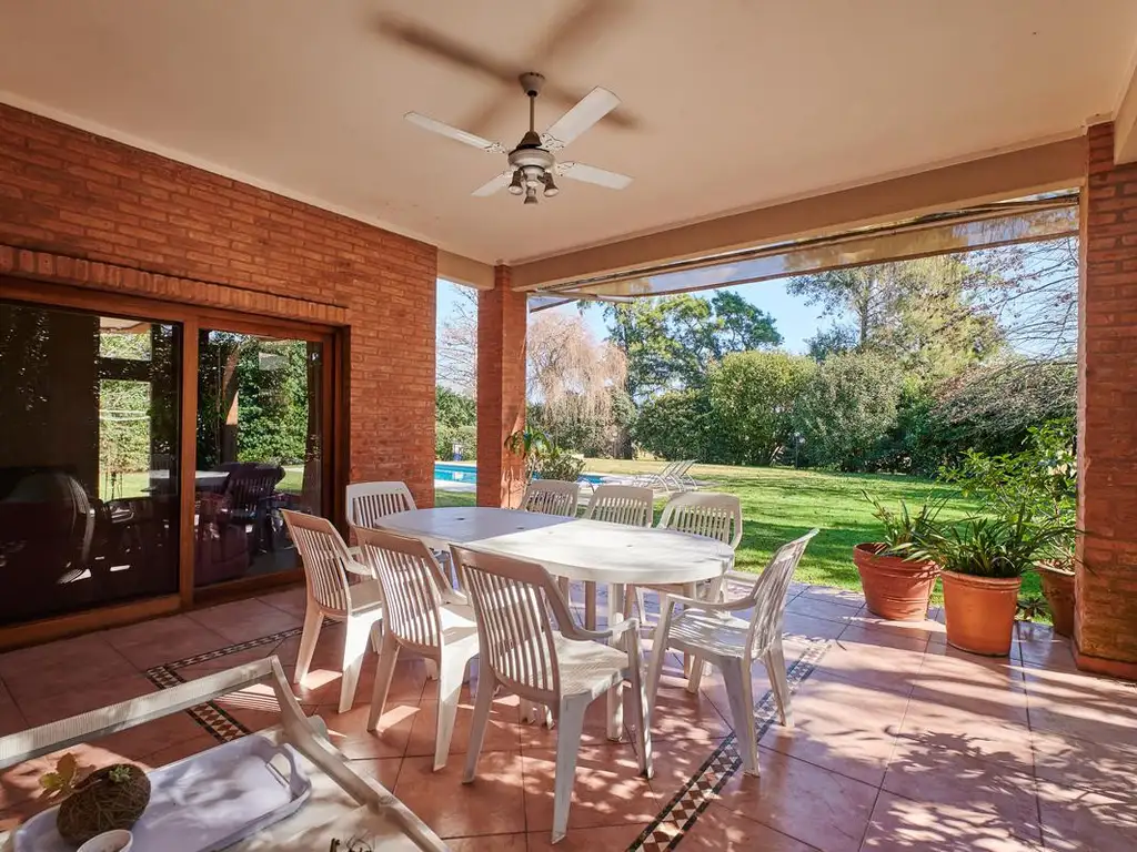 Casa en venta en Countries/B. Cerrado de Campo Hacoaj Rincón de