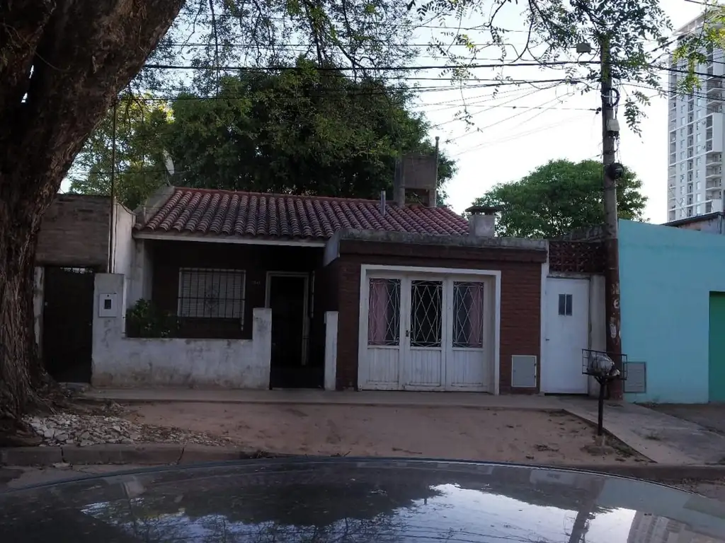 CASA DE DOS DORMITORIOS EN QUINTANA AL 2000