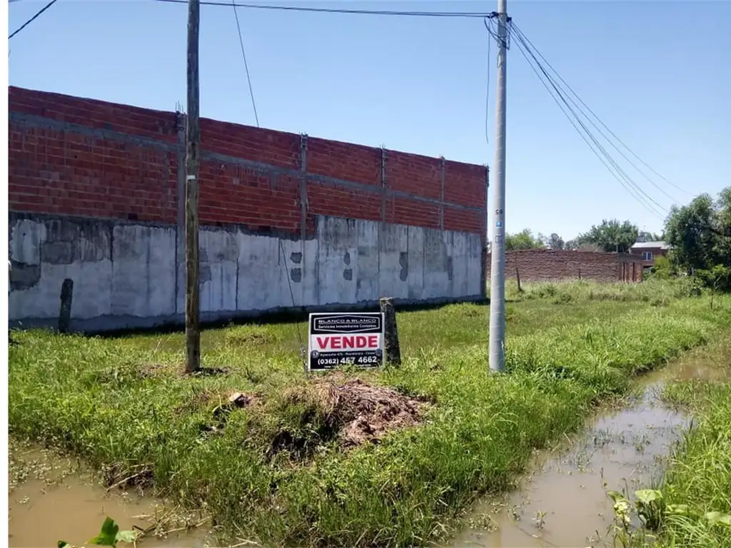 SE VENDE: Bº LOS PINOS-TERRENO 10X30 ESQUINA