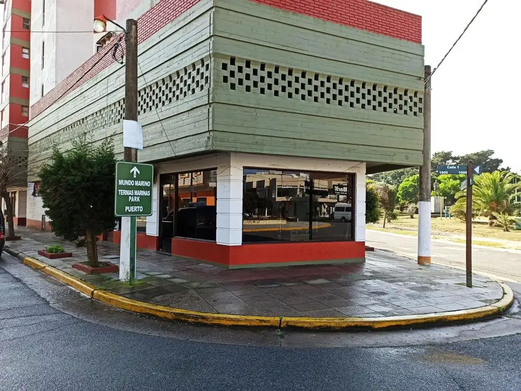 2 HERMOSOS LOCALES UNIFICADOS EN VENTA