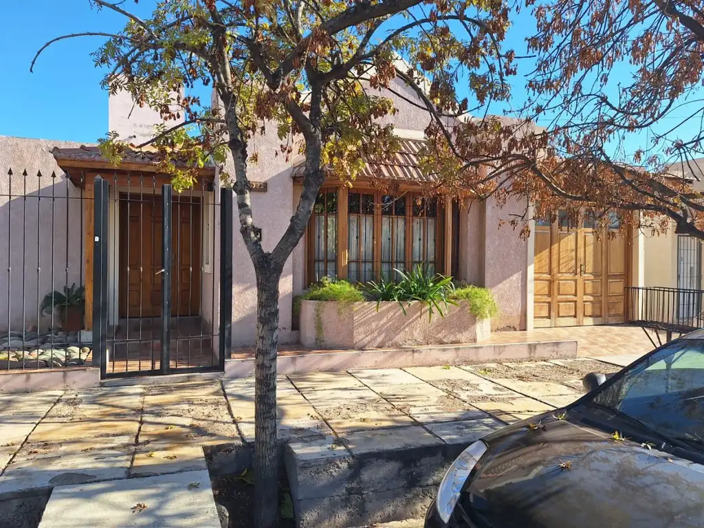 Casa - Venta - Argentina, Guaymallén - alpatacal 700