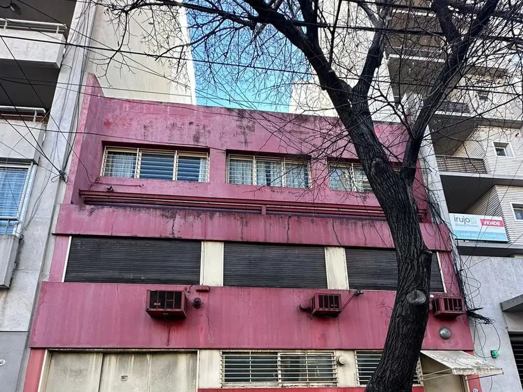 Local en venta  - 513 m2   deposito en doble altura -  San Cristobal - Proximo a Av. Independencia.