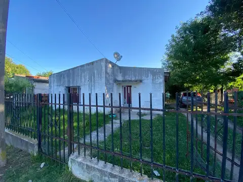 VENTA CASA 2 DORMITORIOS SAN JERONIMO SUD