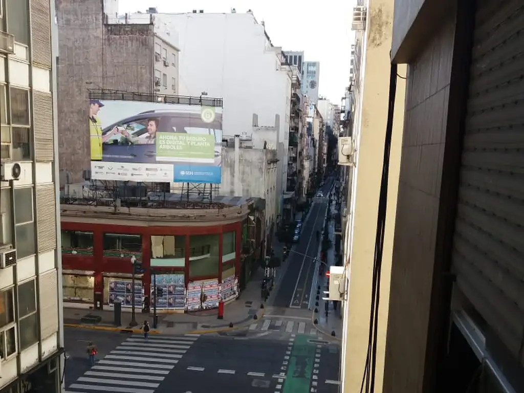 HERMOSO DPTO CON VISTA A LA CIUDAD