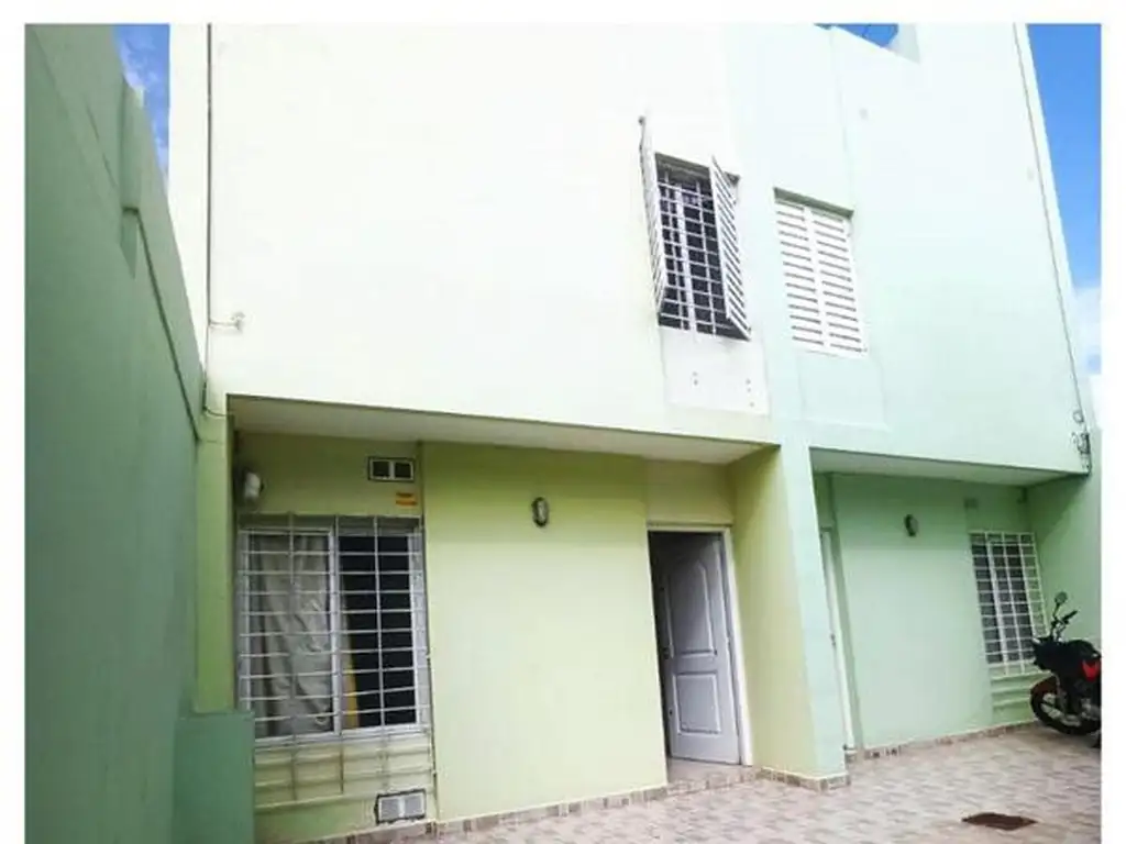 Dúplex en venta de 2 dormitorios c/ cochera