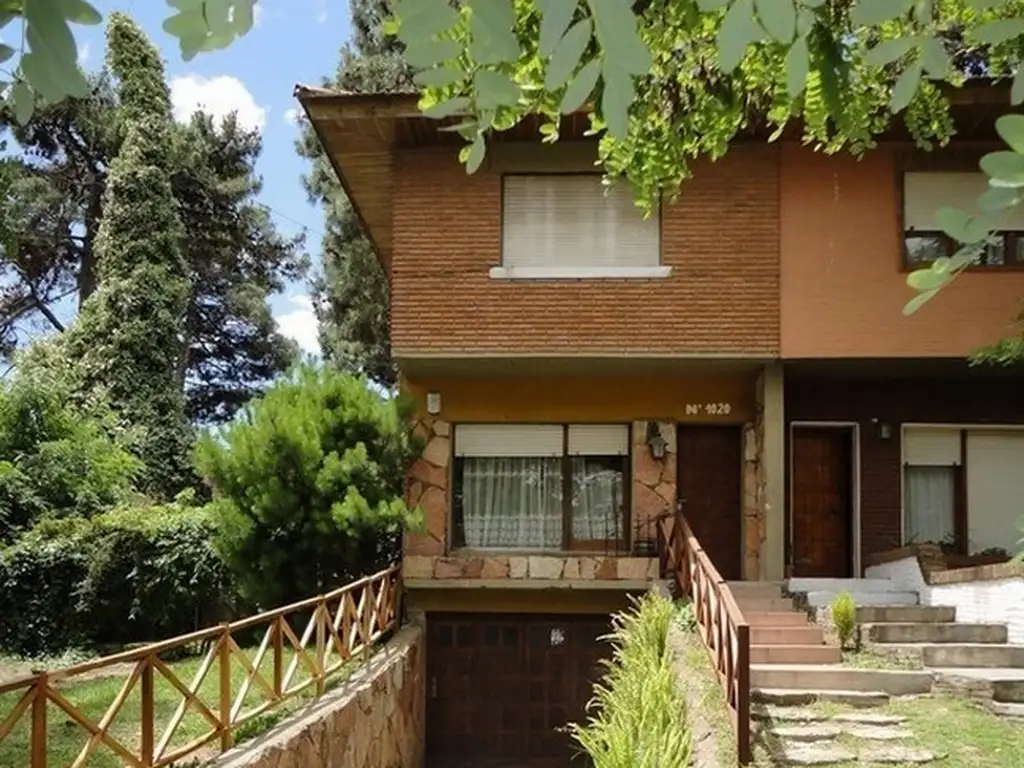 ALQUILO BARRIO NORTE DUPLEX GRANDE CATEGORIA 3 DOR.3 BAÑOS GARAJE: A2017