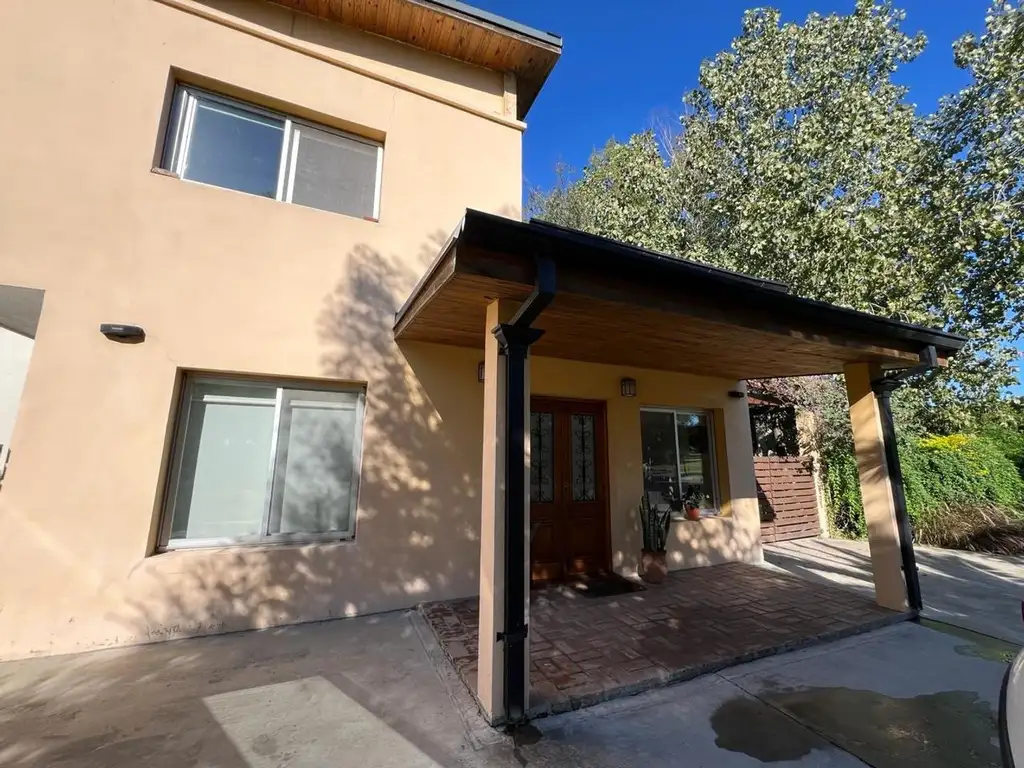 CASA EN VENTA ZARATE