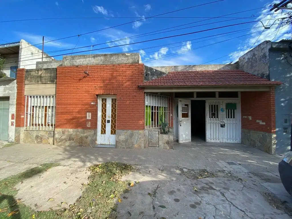 VENTA/PERMUTA - Departamento de 3 dormitorios con cochera. Barrio Matheu, Rosario.