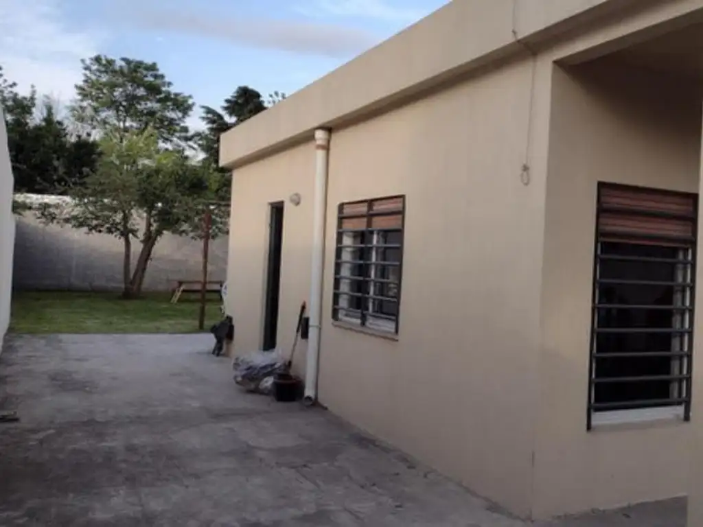 Casa en venta en Inte Carlos Ratti 2300 - Ituzaingo - Adinco