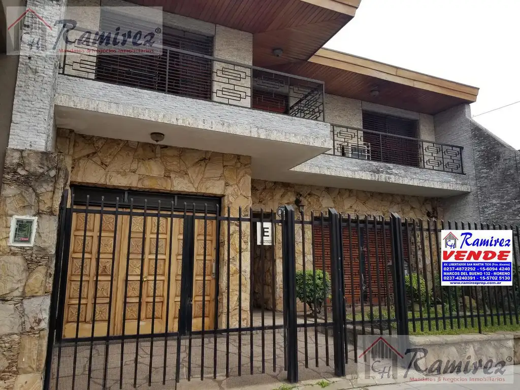 Importante Chalet de 6 ambientes En Venta - Villa Bosch