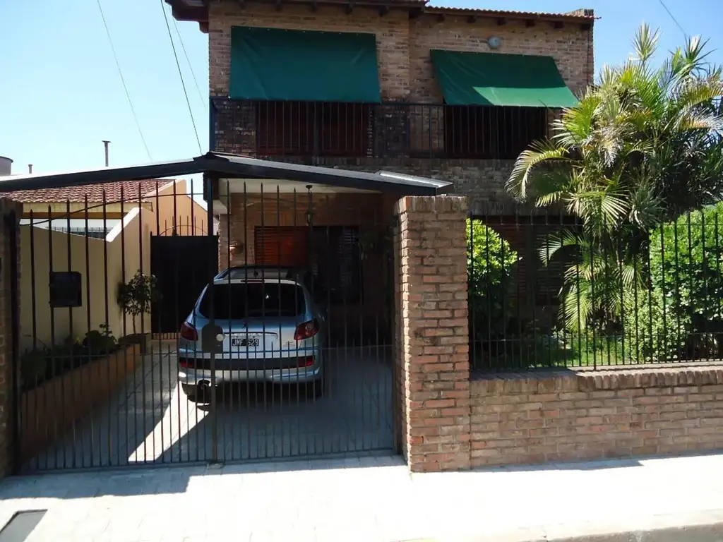 VENTA DE CHALET EN BURZACO.