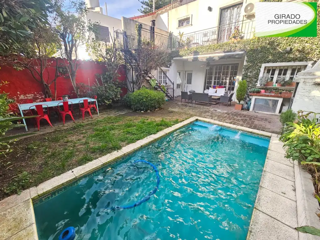 PARQUE CHACABUCO VENTA CASA 5 AMBIENTE JARDIN PILETA COCHERA