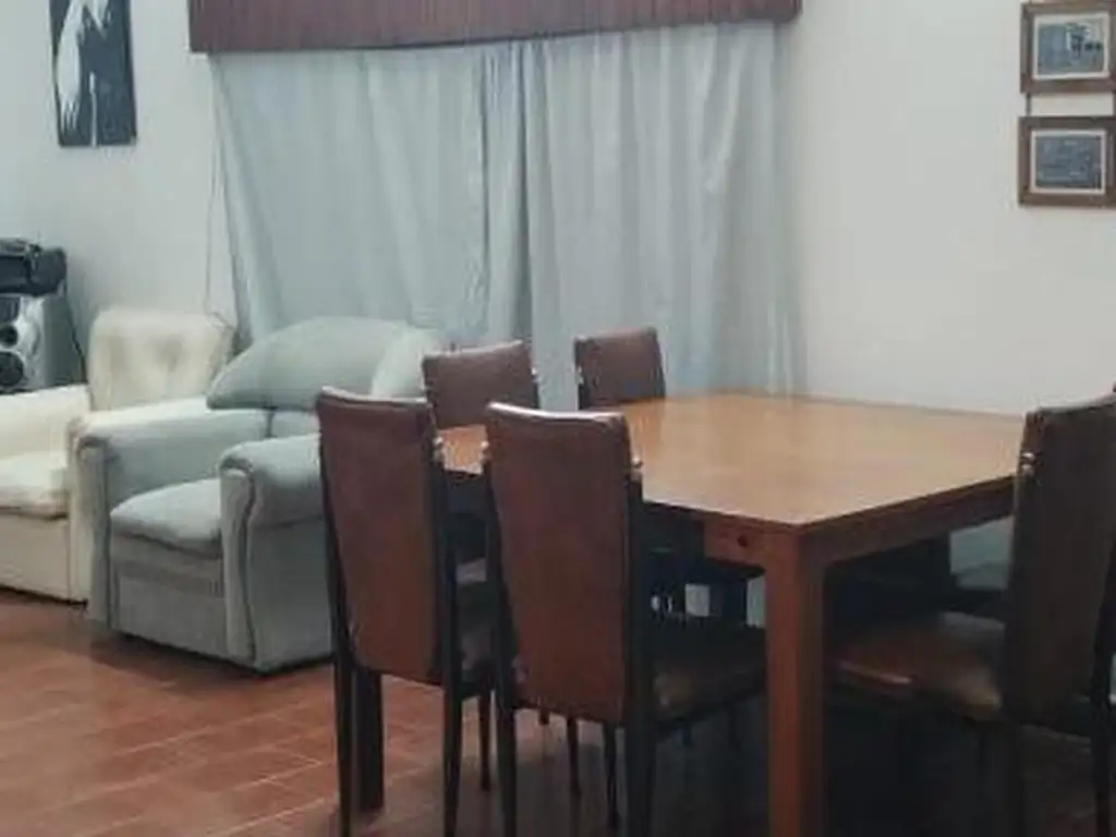 Casa en venta - 2 Dormitorios 1 Baño - Cochera - 240Mts2 - Los Polvorines