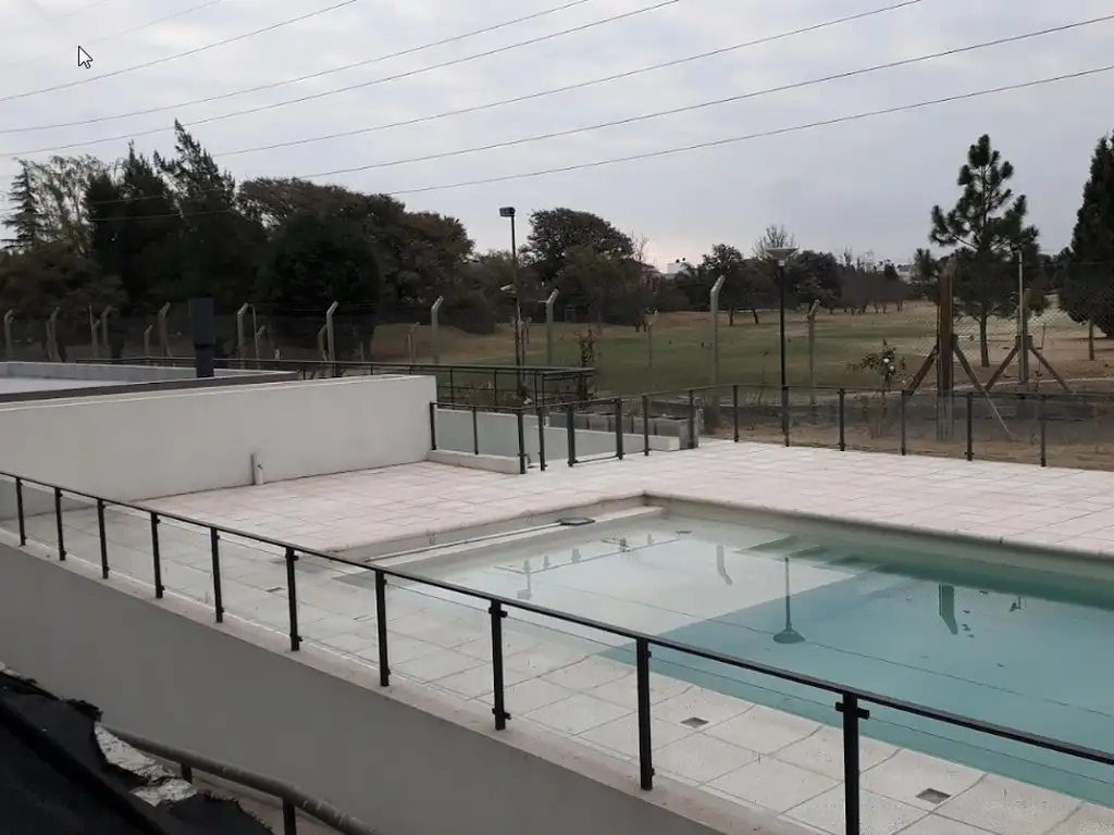 Áreas comunes sum, piscina en Capri residencias