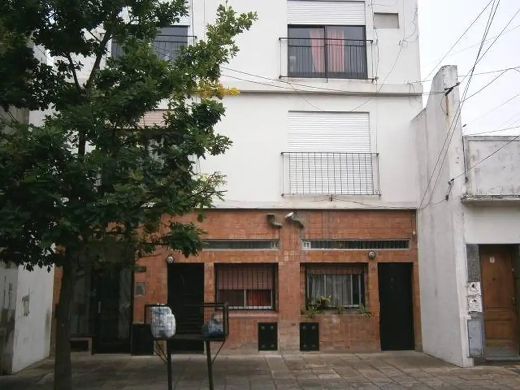 Oportunidad Dpto tipo casa de 3 ambientes Quinta Galli