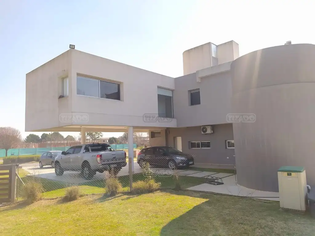 Casa  en Venta ubicado en El Nacional, Zona Oeste