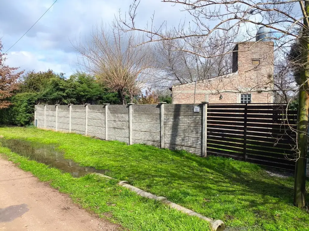 VENTA DE CASA EN BARRIO LINKS EZEIZA A REFACCIONAR