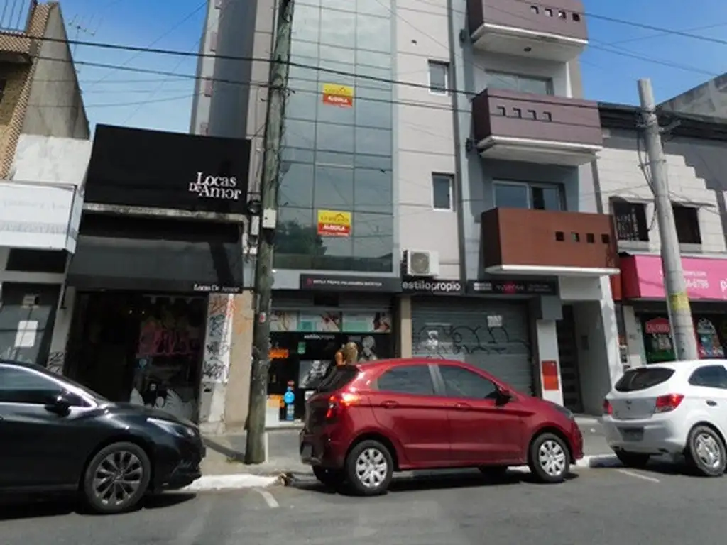 Depto 47 m2 a estrenar ubicado a 150 mts Plaza San Justo.-