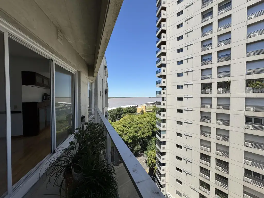 Departamento Triplex con terraza y pileta en venta Zona Rio