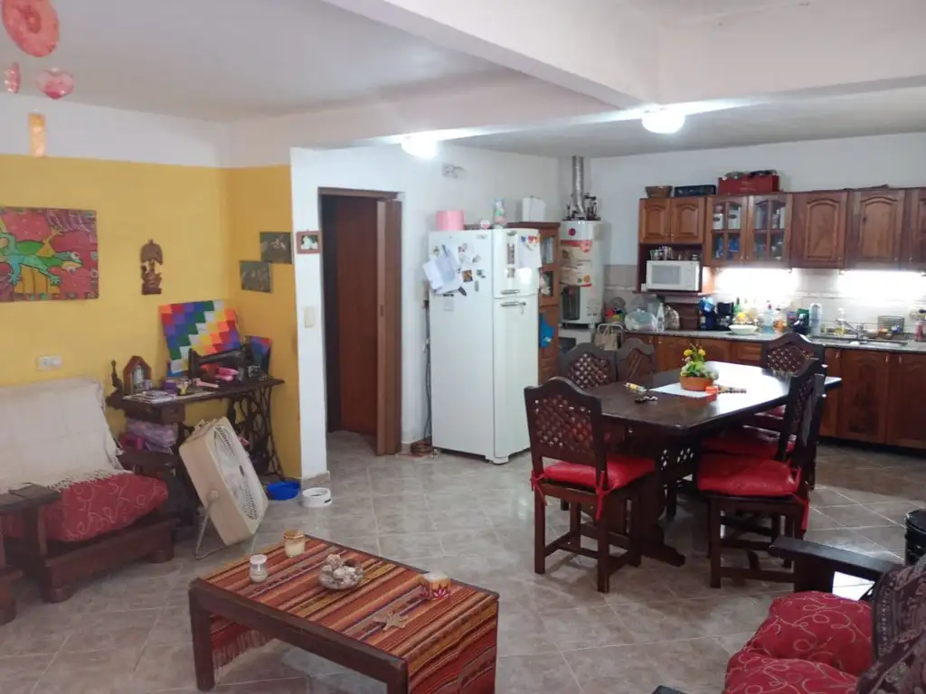 VENTA  DE CASA MAS  DEPARTAMENTO ALTO ALBERDI