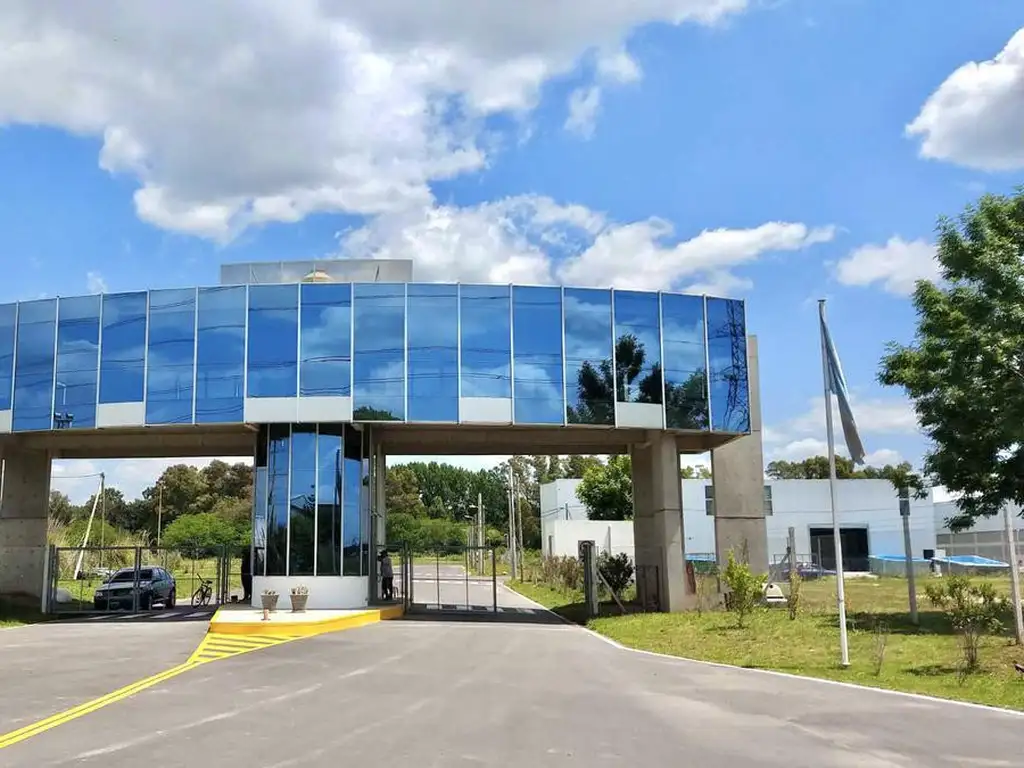 Venta Lote - Oportunidad en Parque industrial Polo 24 - Moreno