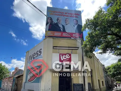 Casa en Belgrano y Alvear