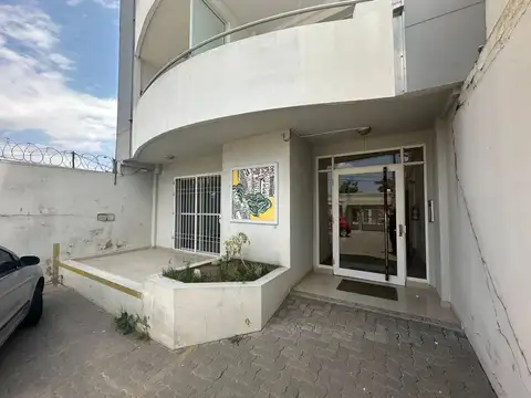 VENTA DEPTO 2 DORM EN SAN VICENTE! PLANTA BAJA