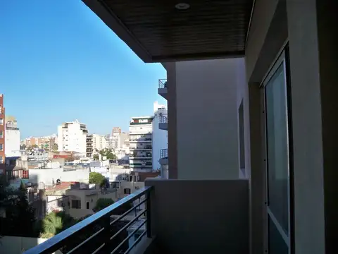 VENTA EXCELENTE 2AMB CON COCHERA - Foto 0