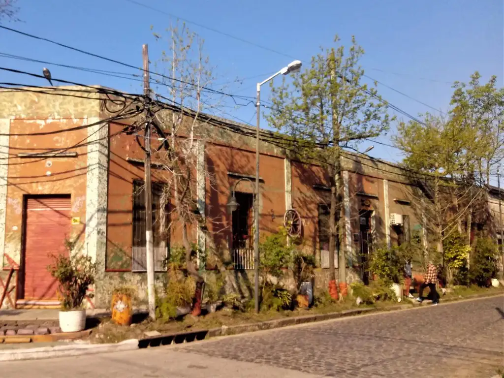 Casa antigua en Venta multipropòsito en zona industrial del canal de San Fernando