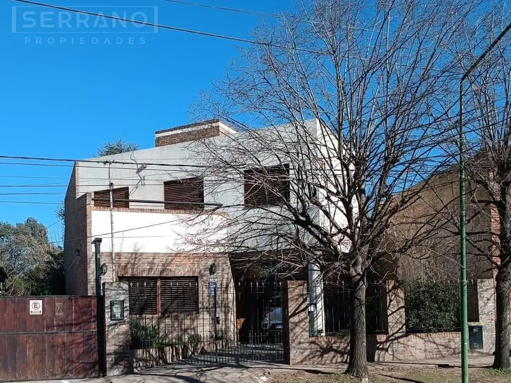 Venta. Casa 4 dormitorios. Capilla del Señor. Exaltación de la Cruz