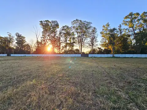 Terreno en venta en PILAR BARRIO SEMICERRO