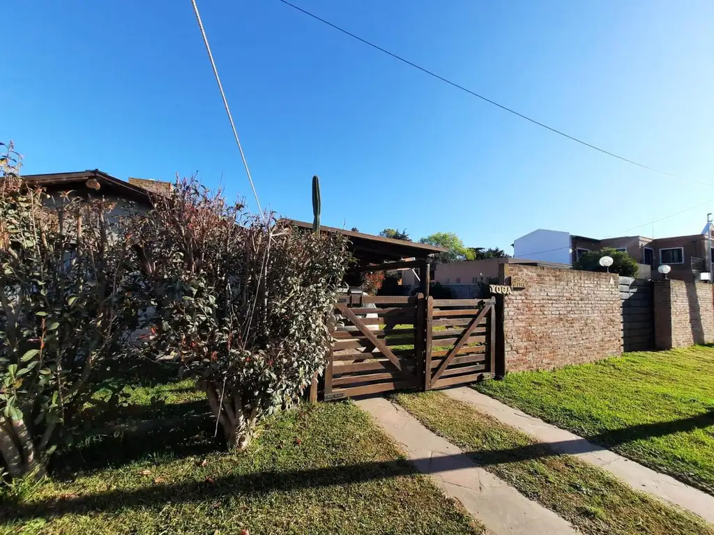 CASA EN VENTA- ROLDAN