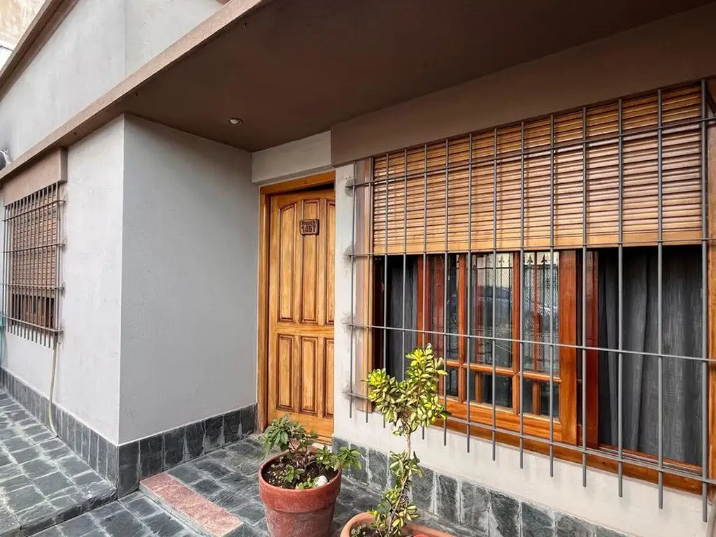 VENTA PH 3 AMBIENTES CON PATIO CASEROS