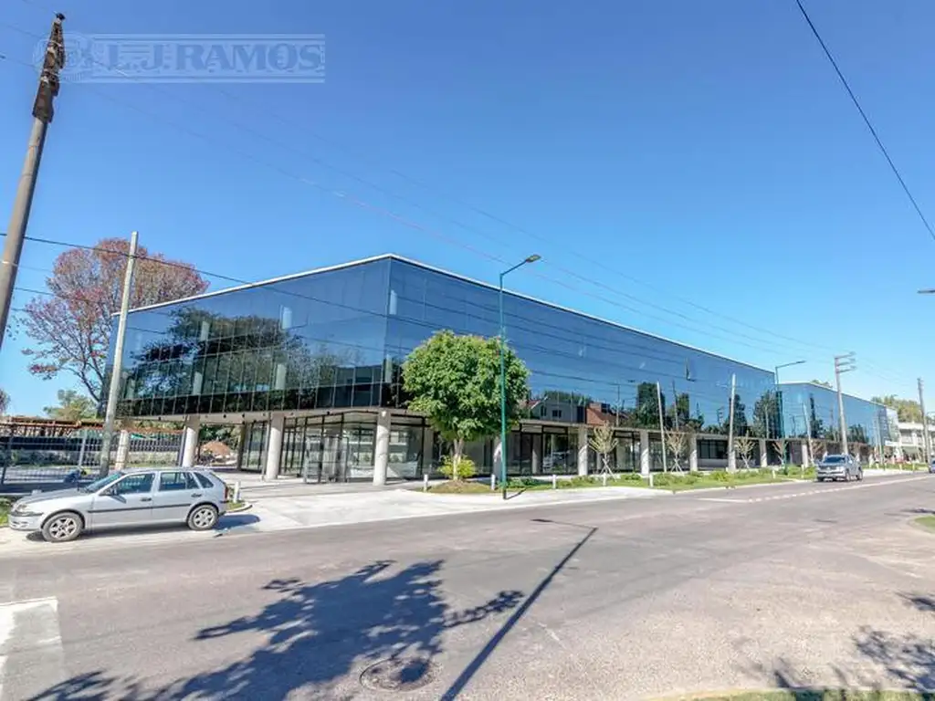 Venta de oficina de 189 m2 en Las Lomas de San Isidro