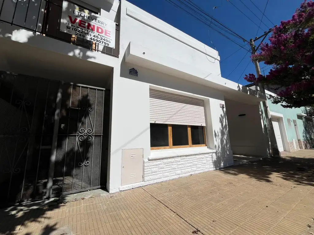 SE VENDE CASA   BUEN ESTADO Y UBICACION   AYACUCHO