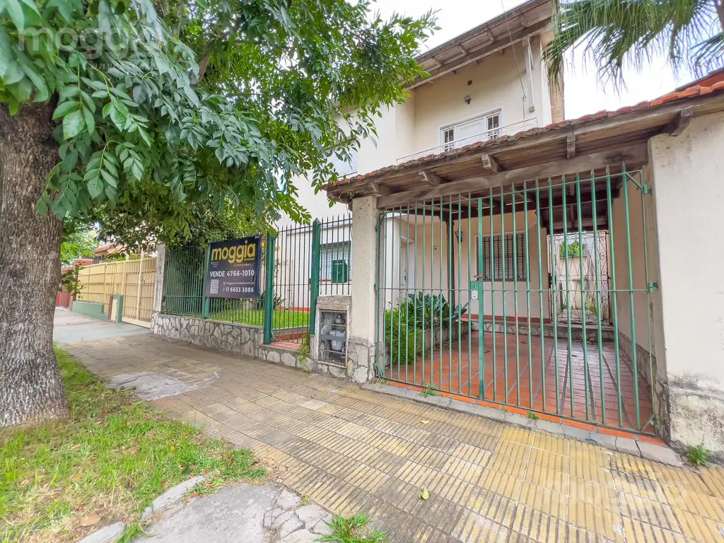 Casa en Venta en Boulogne con Amplio Terreno y Buenos Accesos