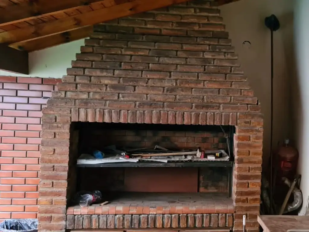 Casa en Venta - 5 ambientes - USD 290.000