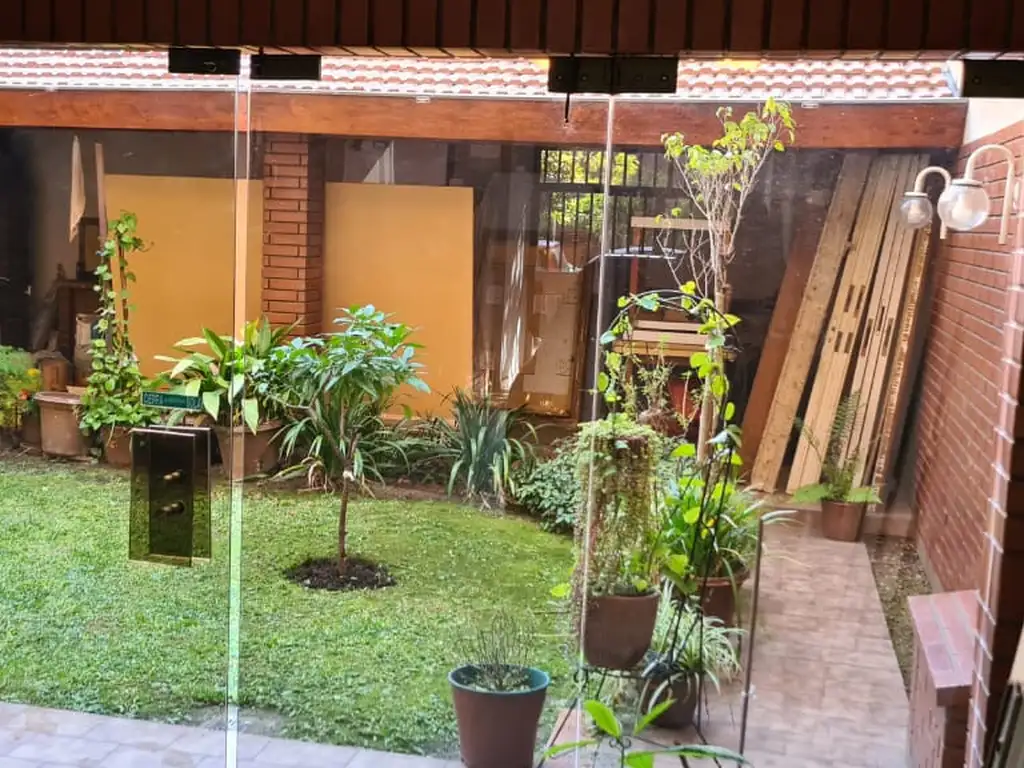 Casa en Venta en San Andres - 5 ambientes