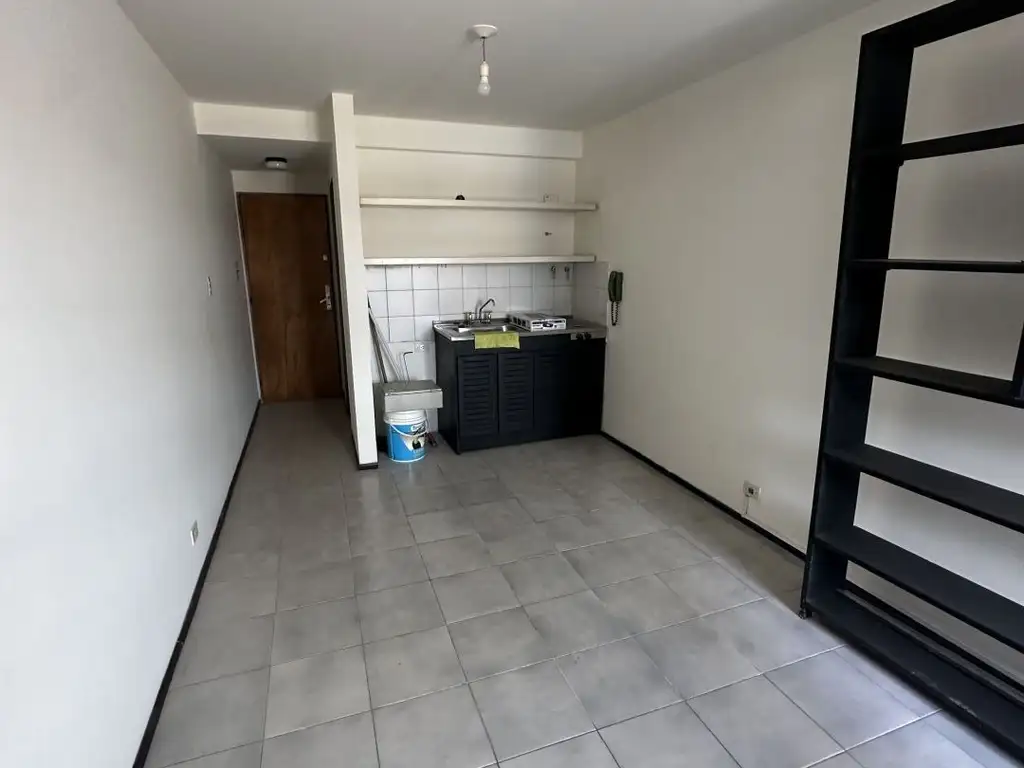 VENTA MONOAMBIENTE ALBERDI 1 CUADRA DE PLAZA COLON ESCRITURA