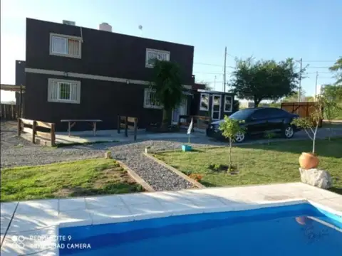 VENTA CASA TANTI LOS CHAÑARES VILLA CARLOS PAZ PILETA