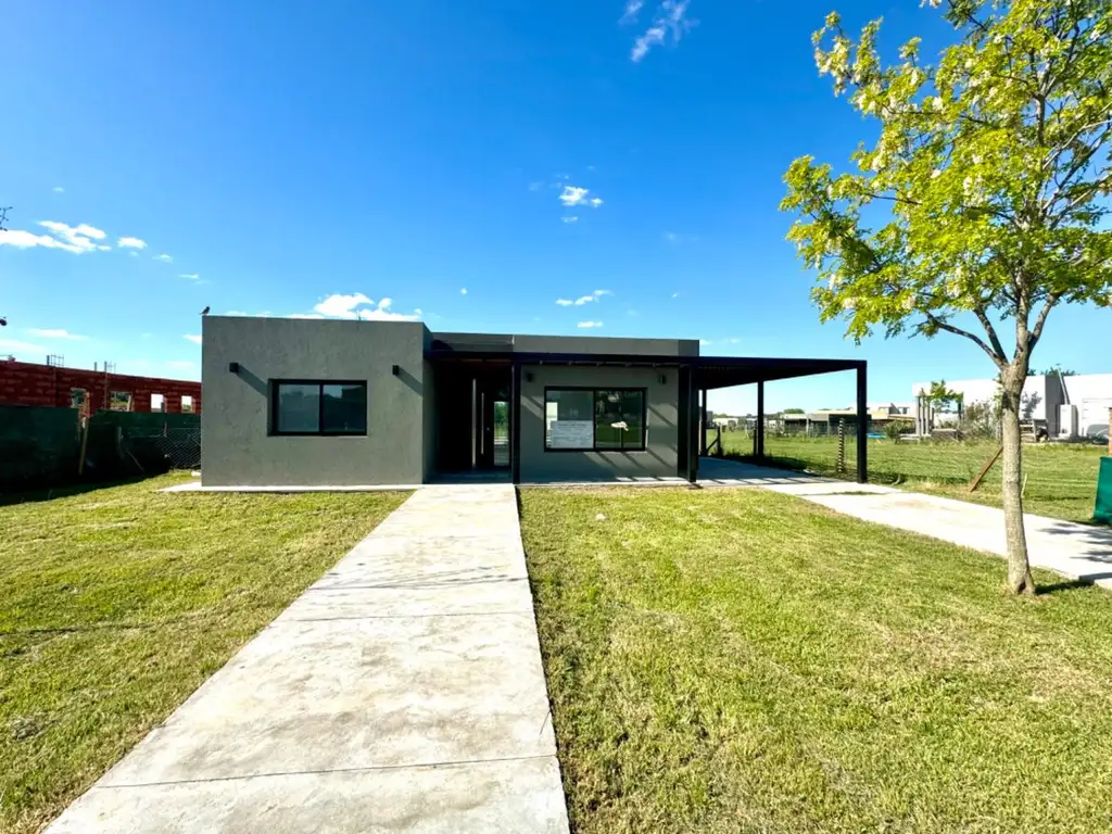 CASA EN VENTA EN SAN SEBASTIAN