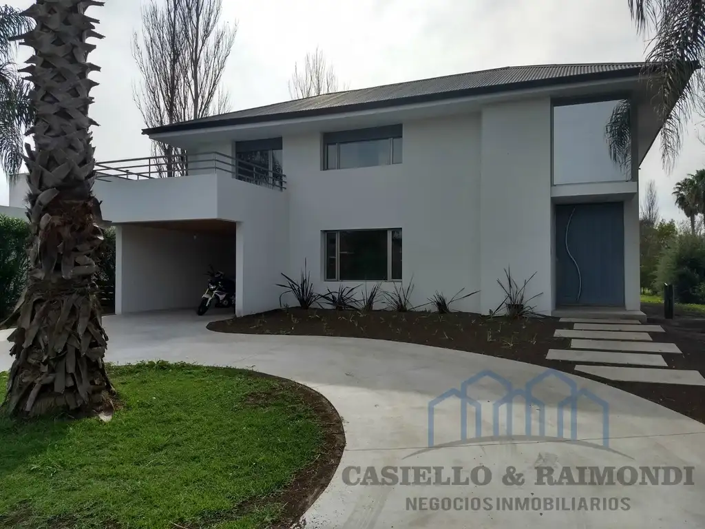 VENTA – IMPORTANTE CASA FUNES HILLS SAN MARINO – FUNES.