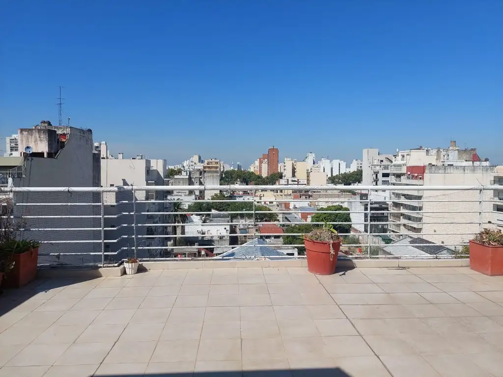 venta de depto 4 amb en flores c/ terraza propia