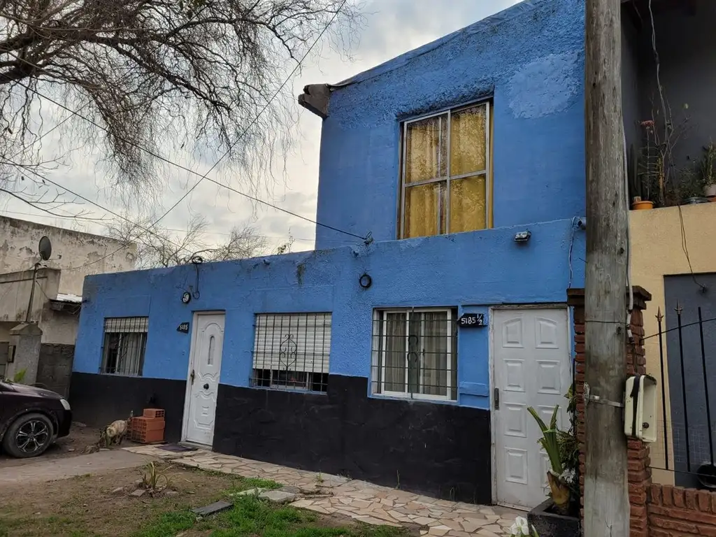 CASA EN VENTA EN LISANDRO OLMOS