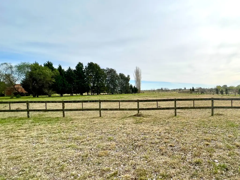 Terreno de 5.000 m2 en Haras El Malacate