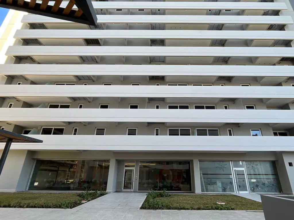 Venta departamento un dormitorio a estrenar en complejo cardinales cofico