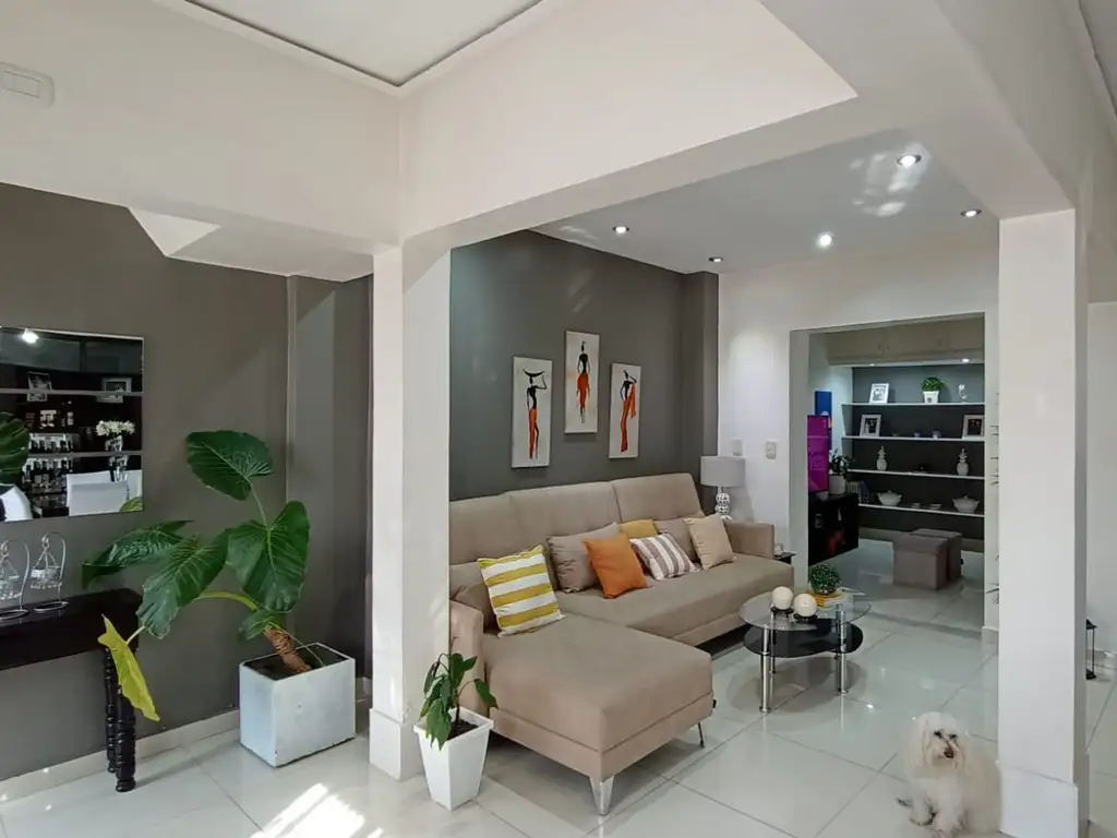 CASA 3 AMBIENTES VENTA CIUDAD DE MENDOZA