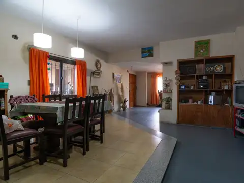 VENTA CASA 5 DORM.,MARQUES DE SOBREMONTE,CORDOBA